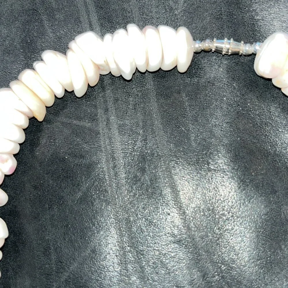 VINTAGE HAWAIIAN GENUINE PUKA SHELL NECKLACE EXTRA LARGE SHELLS 20